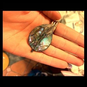 Metallic leaf brooch pin